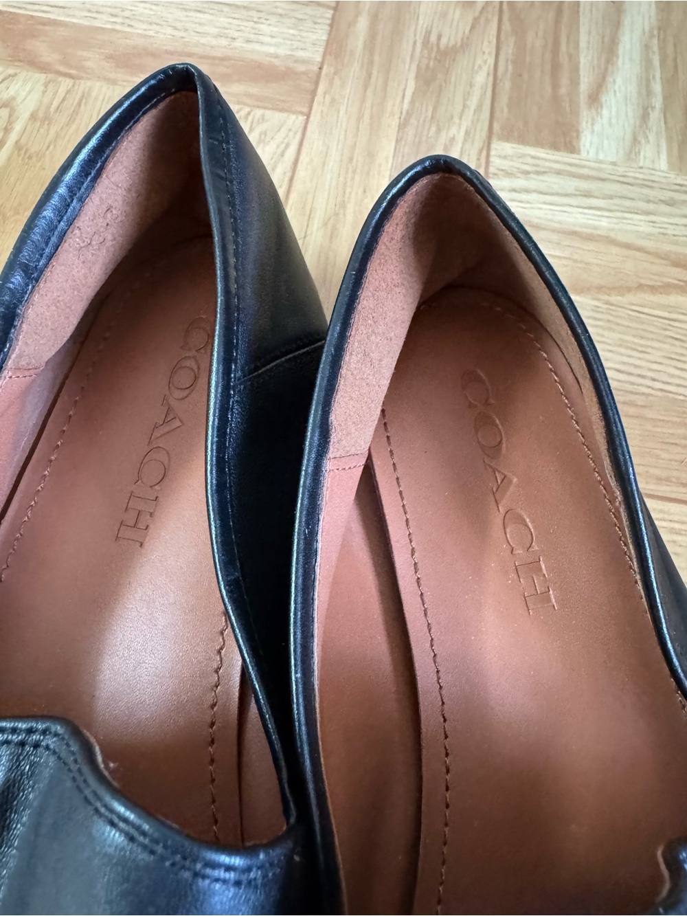 Coach Black Leather Women’s Leather Loafers with Gold Bit - Picture 5 of 6